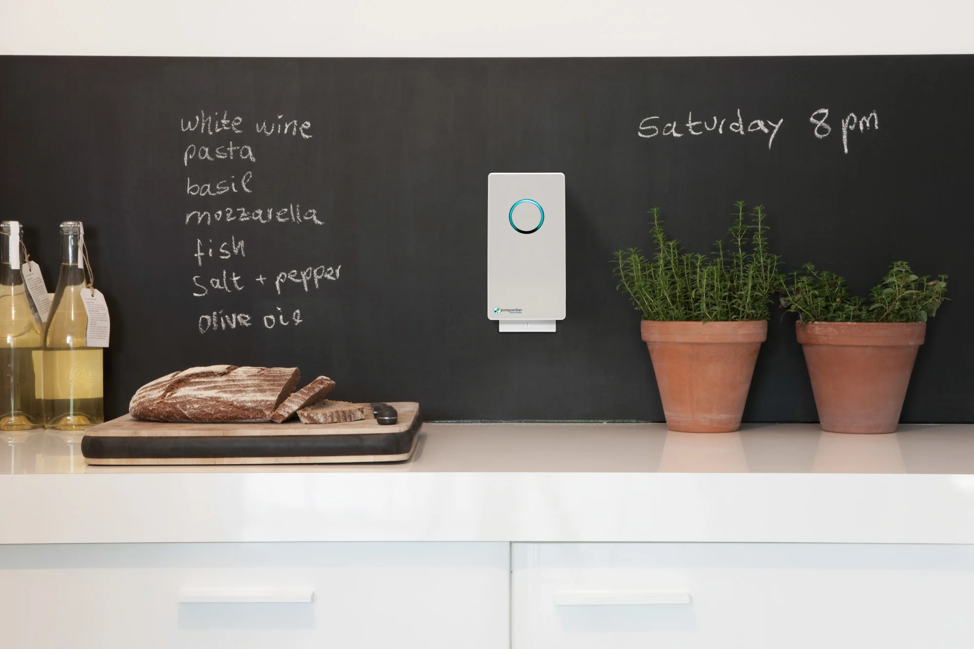 GermGuardian GG1100 Elite Pluggable UV-C Air Sanitizer, Odor Reduction (white) - Image 9
